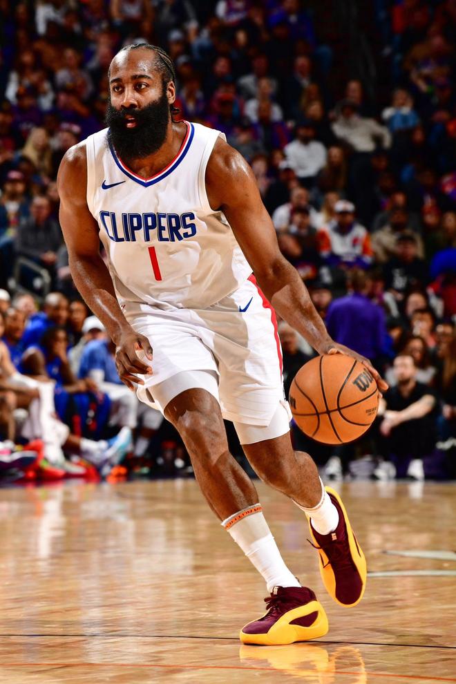 达洛特时隔19个月再度联赛破门，英超生涯首次在曼联主场进球（达洛特时隔19个月再度联赛破门，英超生涯首次在老特拉福德进球）