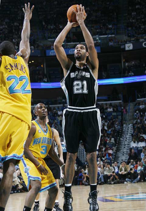 足球报：郑智接手西海岸帅位的可能性最大，但尚未最后敲定（足球报：郑智最有望出任西海岸主帅，最终决定尚未落定）