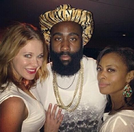 浙江男篮末节连得10分逆转辽宁（浙江男篮末节打出10-0攻势逆转击败辽宁）